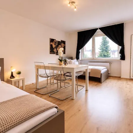 Workerslodge Fuer 6 Gaeste Mit Garage & Balkon *
